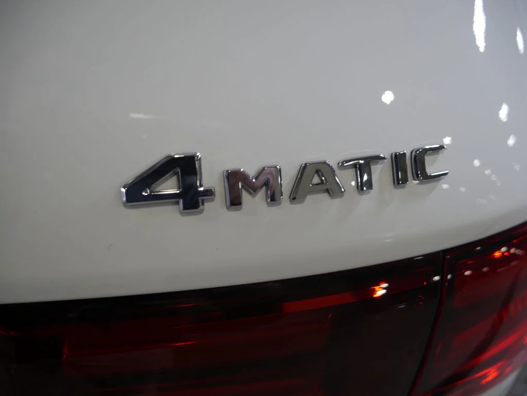 New 2026 Polar White Mercedes-Benz GLB 250 image 10