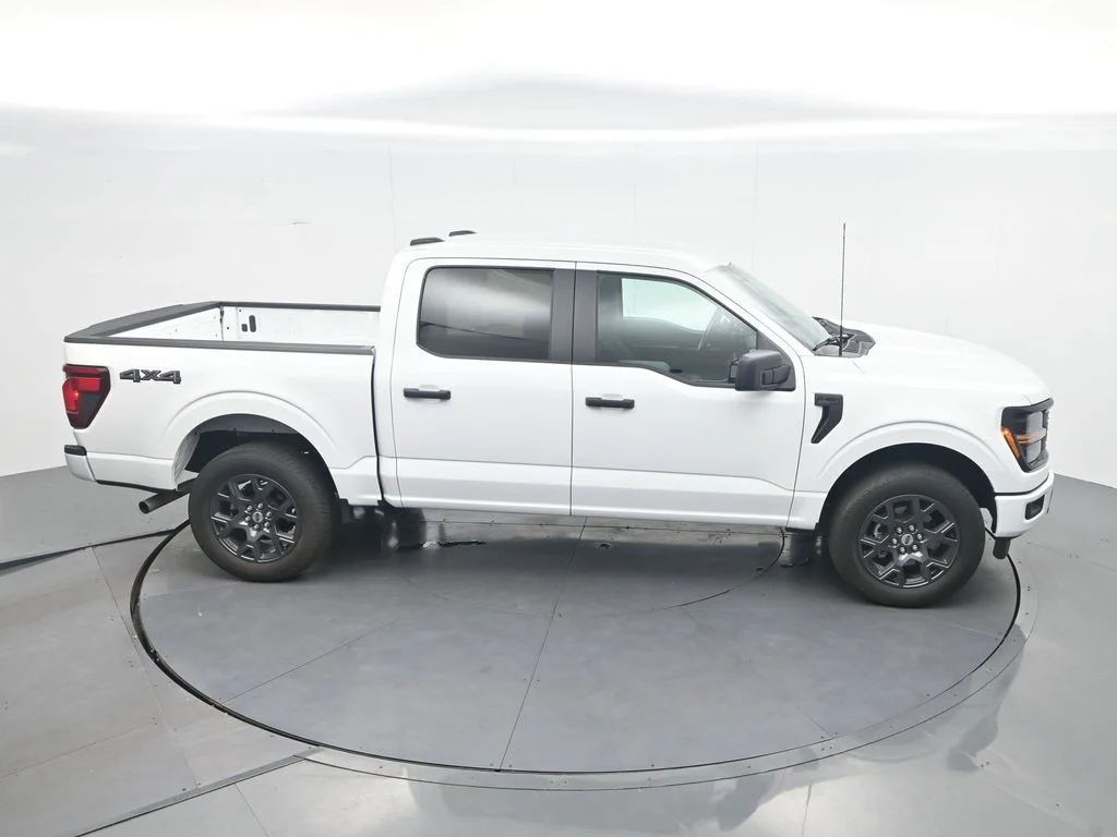 New 2026 Oxford White Ford STX® image 33