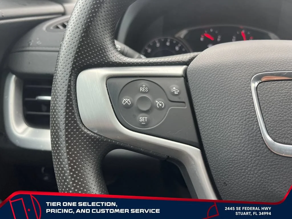 Used 2024 Summit White GMC SLE image 26