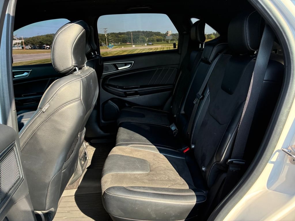 Used 2019 White Ford ST image 19