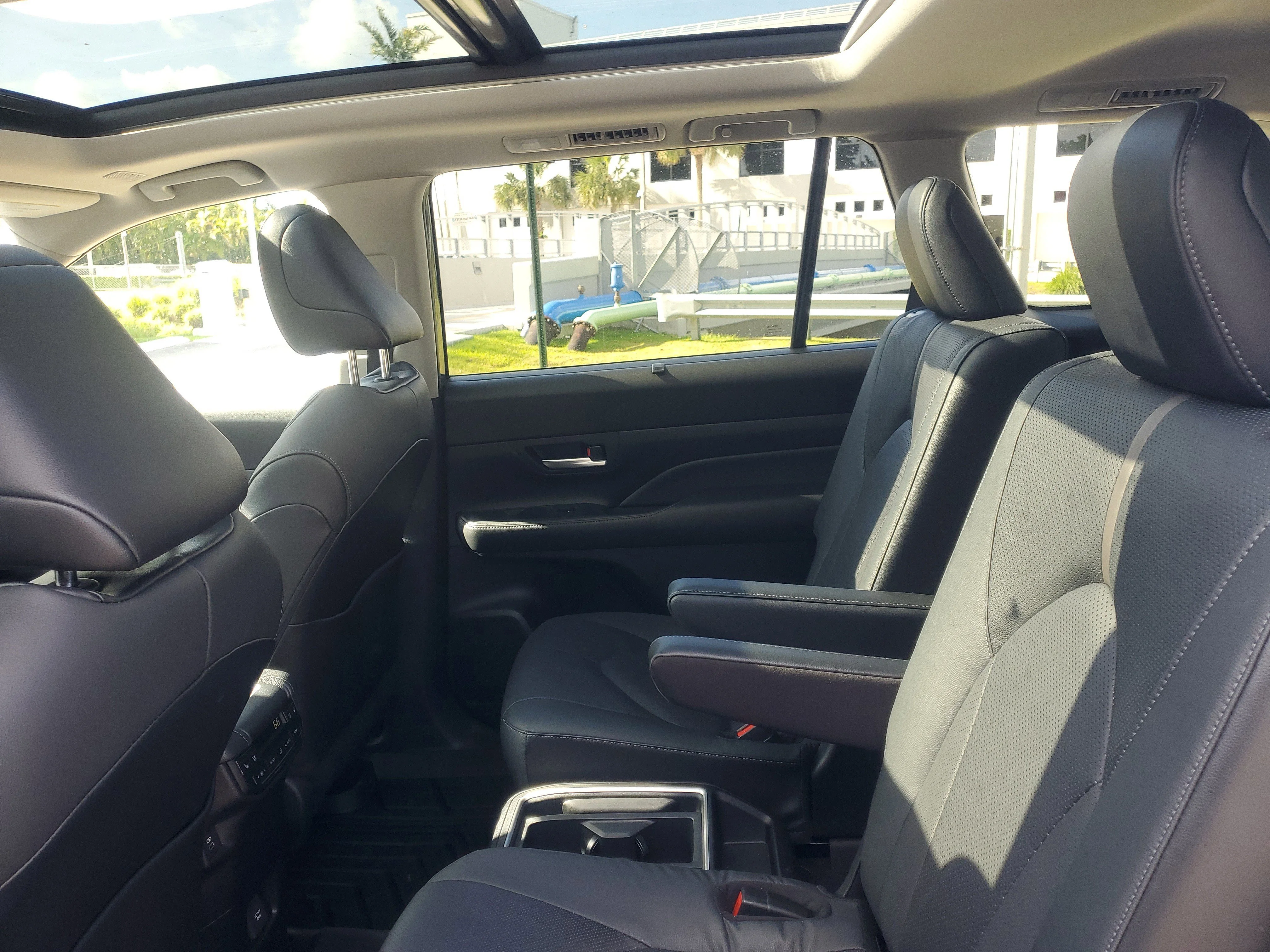 Used 2024 Cloud Toyota Platinum image 11