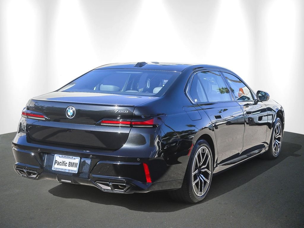 2024 BMW 7 Series 760i - Photo 6