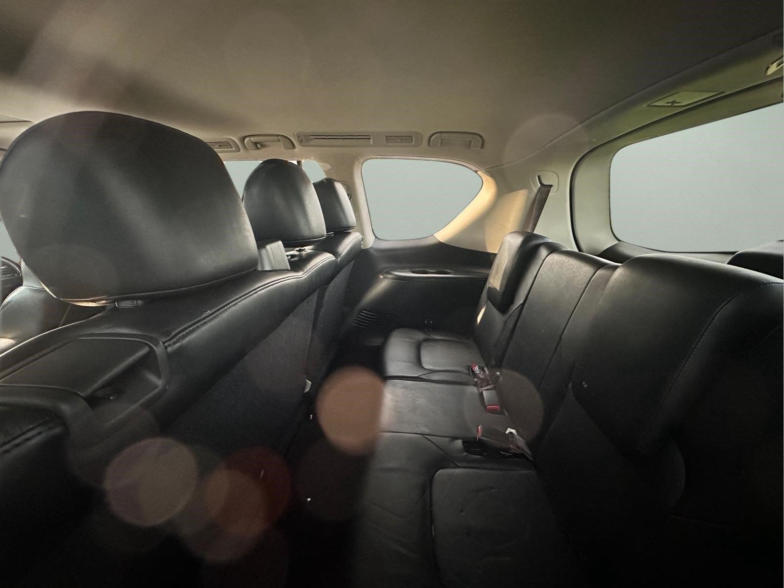 Used 2011 Liquid Platinum INFINITI 8-passenger image 27
