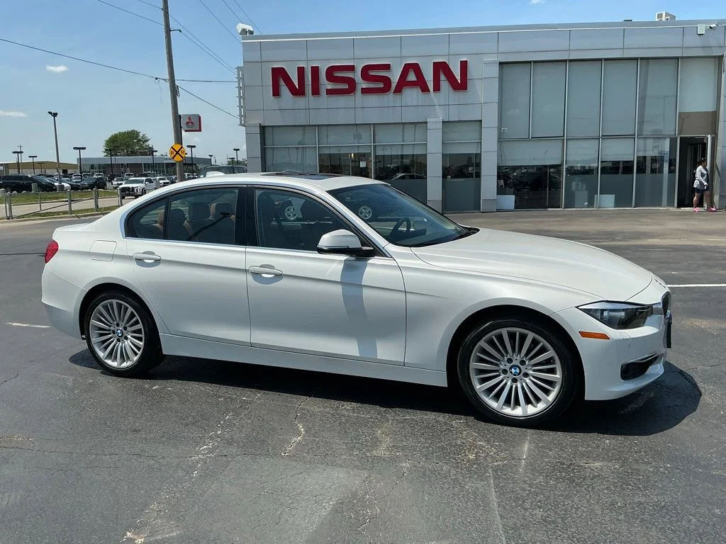 2014 BMW 3 Series 328i xDrive Sedan SULEV's photo