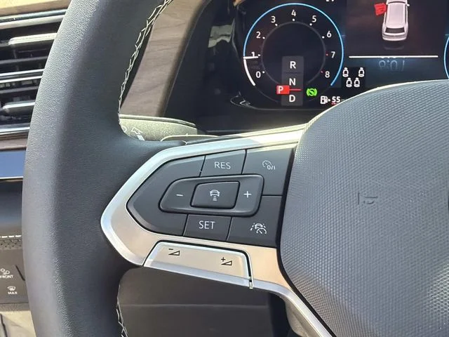 New 2026 White/off-white Volkswagen 2.0T SE w/Technology image 17