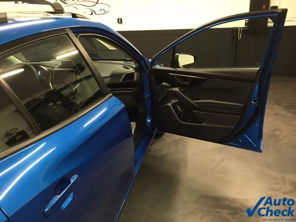Used 2020 Blue Subaru Premium image 39