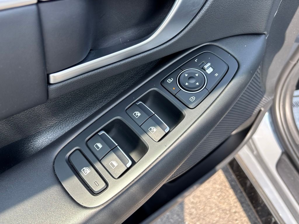 Used 2025 Blue Hyundai SEL image 20