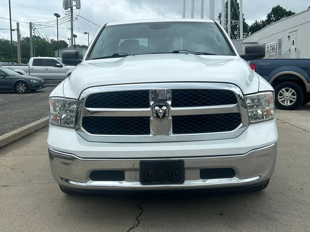 Used 2014 White Ram SLT image 3