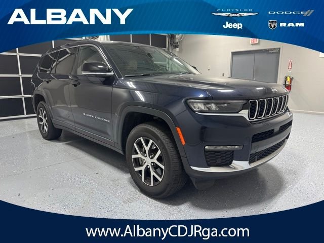 Used 2023 Black Jeep Limited image 1