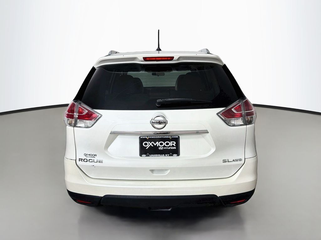 Used 2016 Pearl White Nissan SL image 6