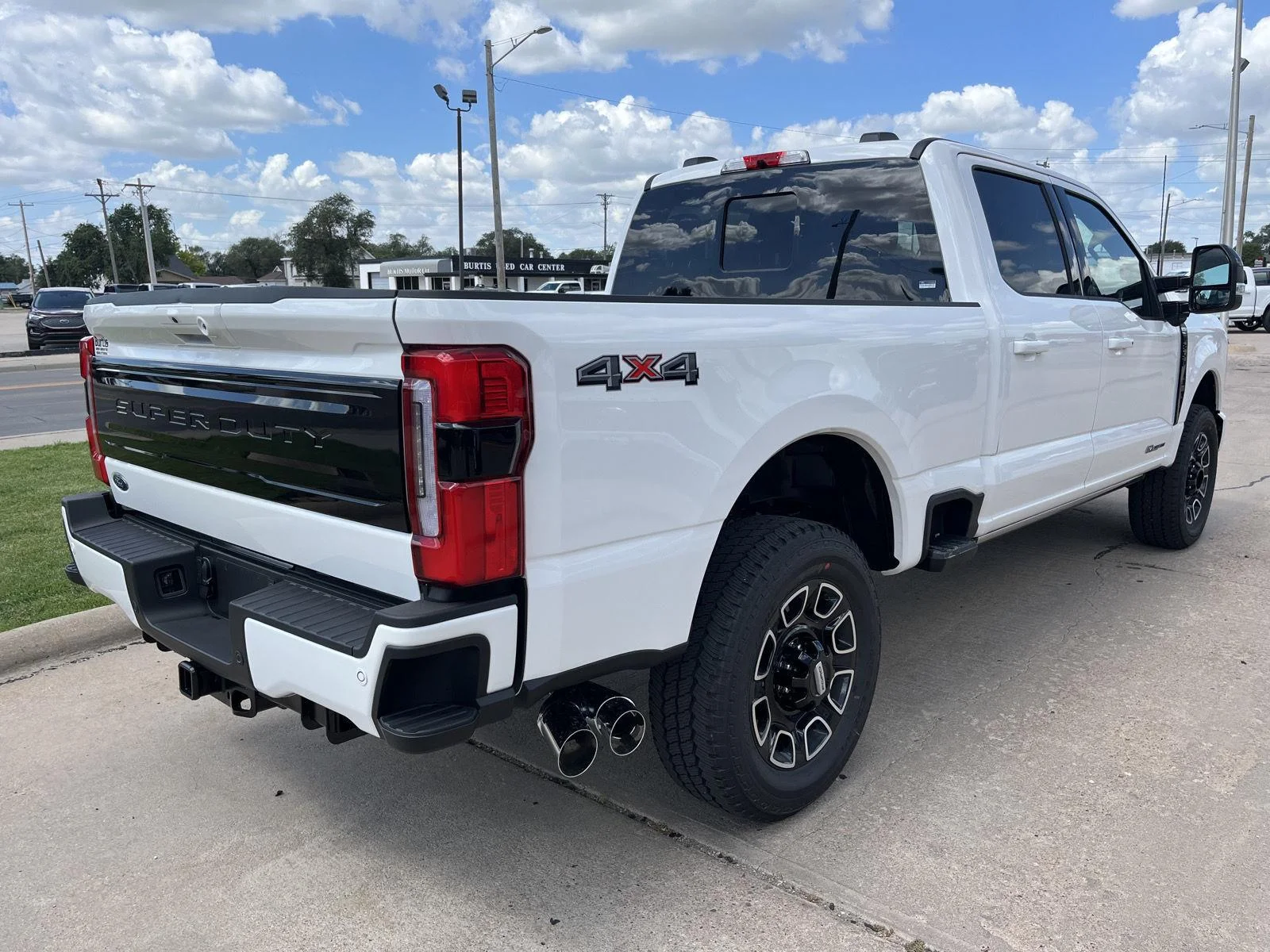 New 2026 Star White Metallic Tri-Coat Ford F-350® Platinum® image 8