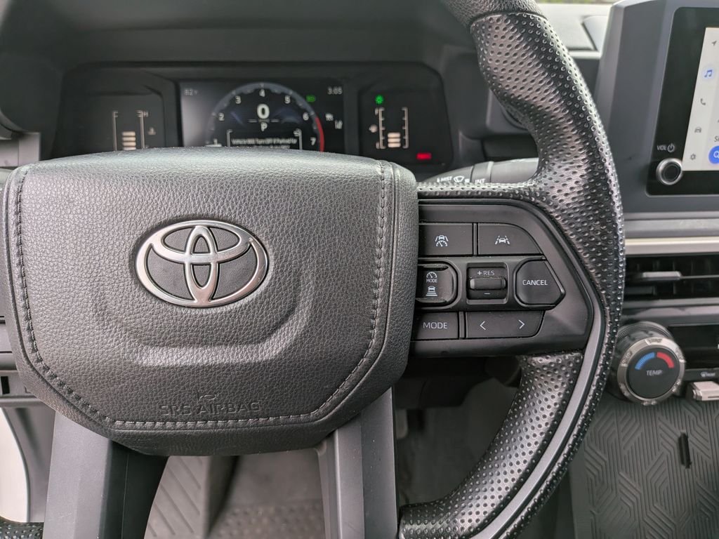 Certified Used 2025 White Toyota SR image 15