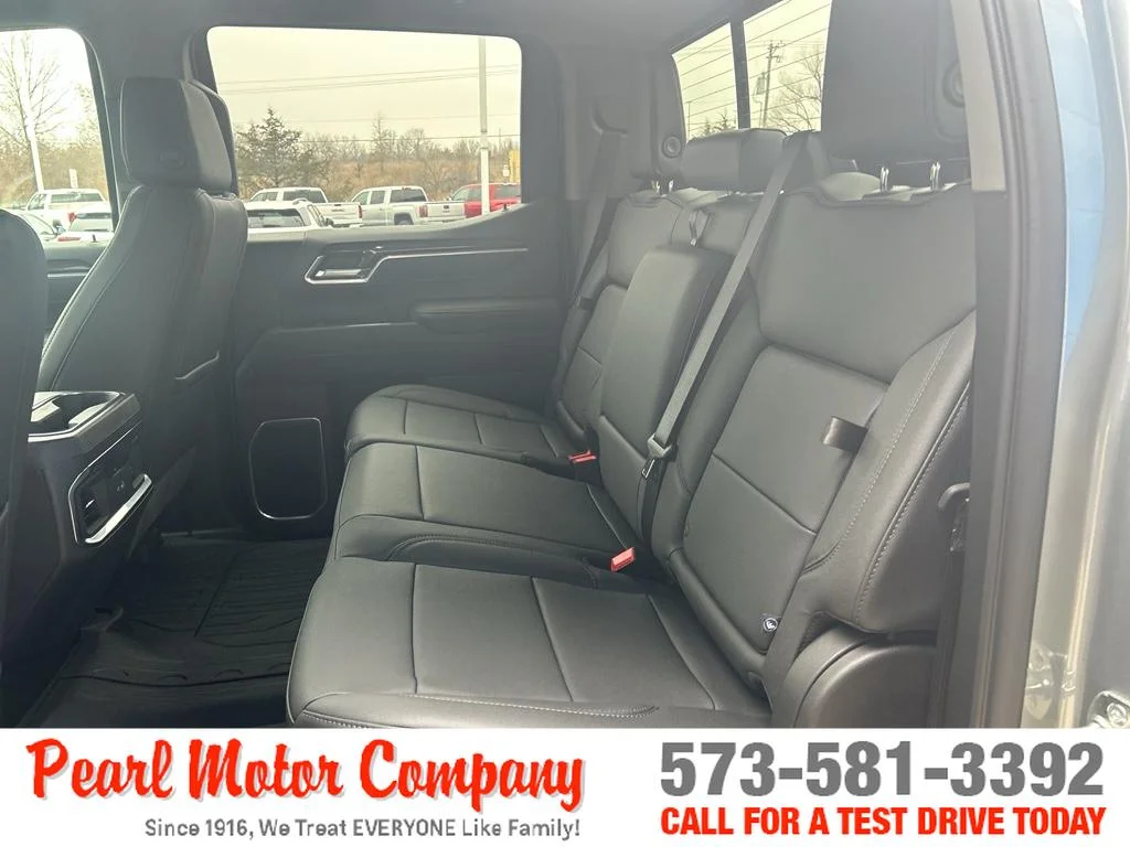 New 2026 Sterling Metallic GMC Elevation image 21