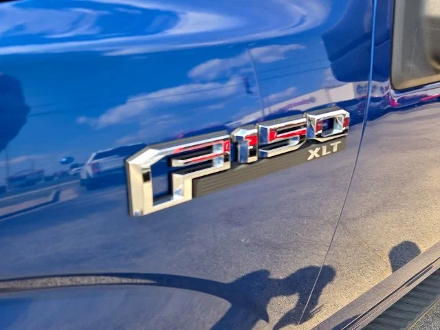 Used 2018 Blue Ford XLT image 11
