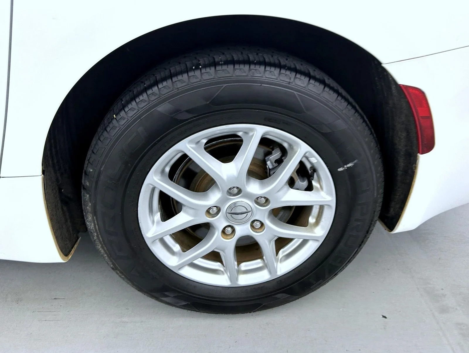 Used 2022 White Chrysler Touring L image 20