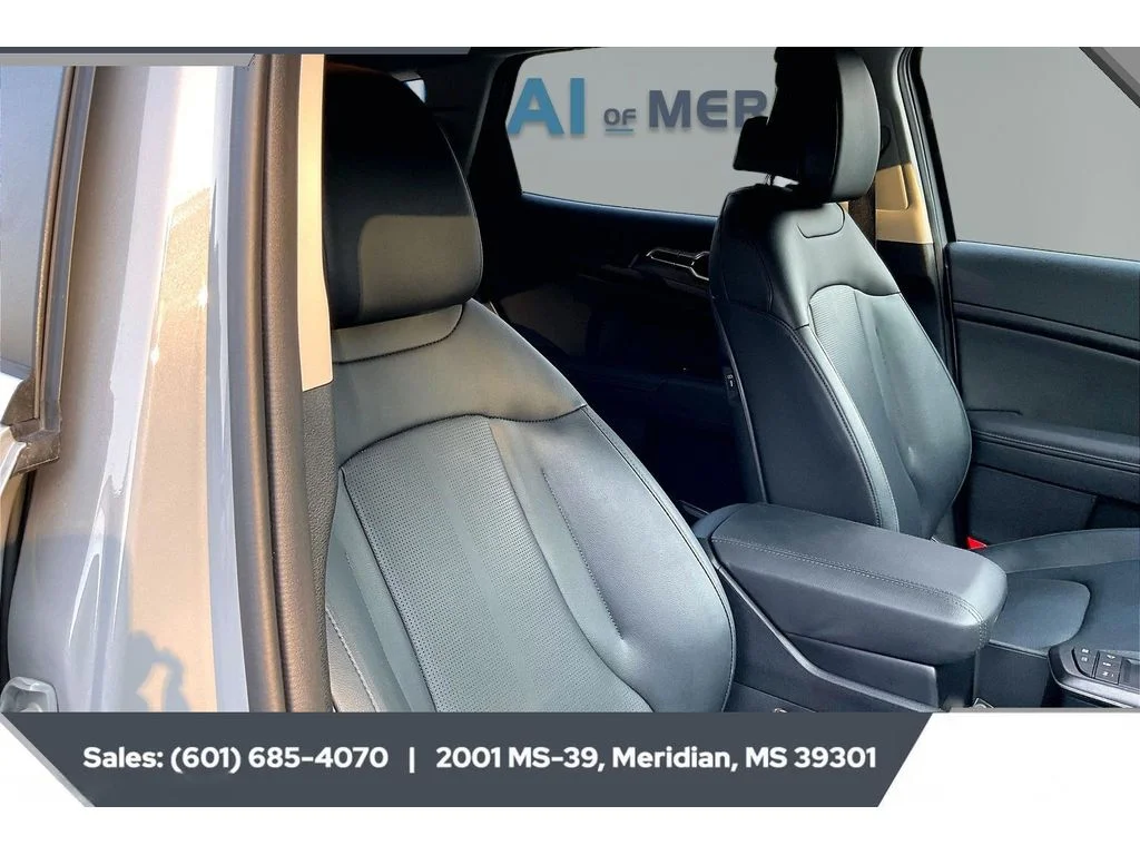 Used 2026 Wolf Gray Kia EX image 6