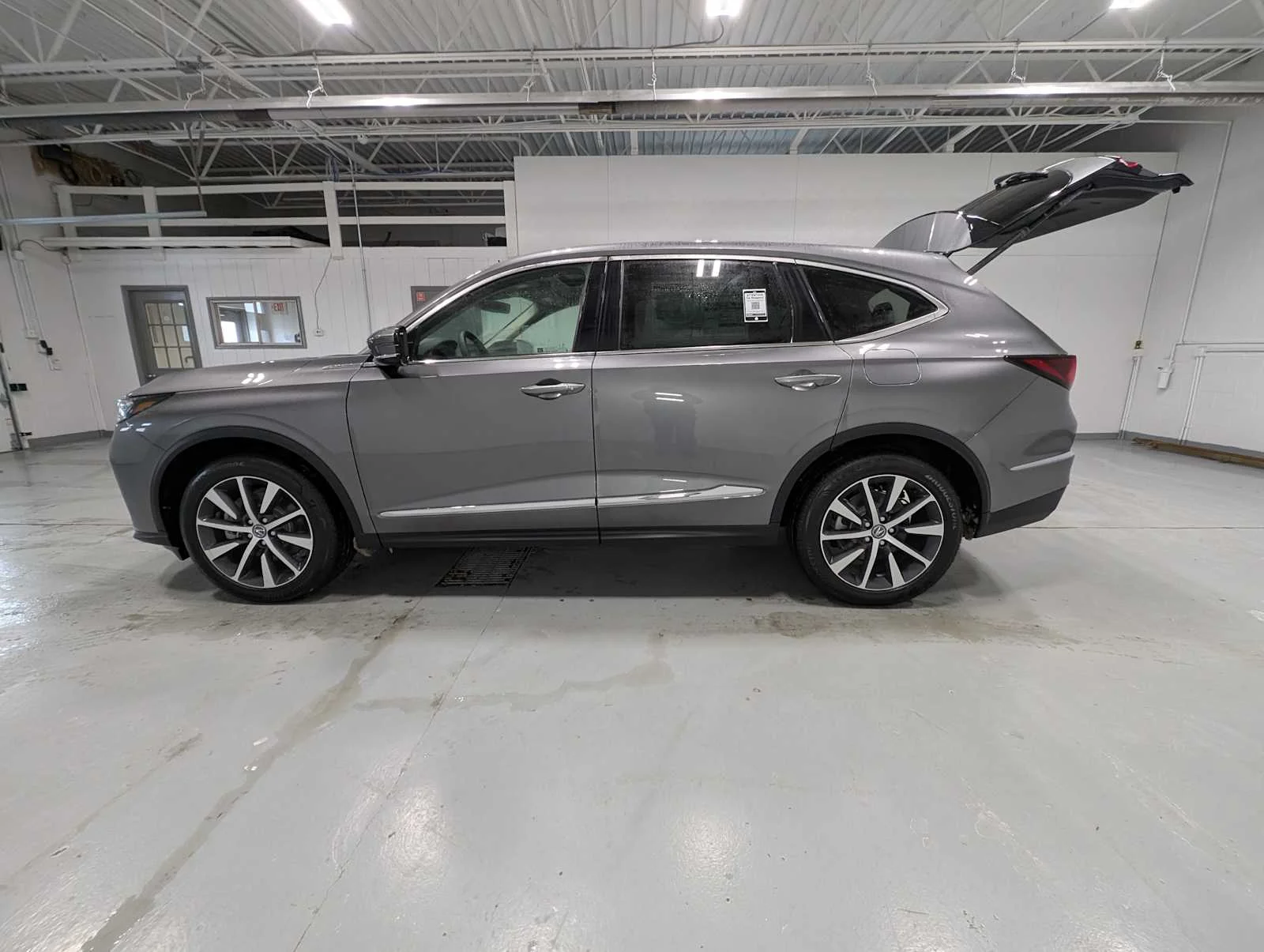 New 2026 Liquid Carbon Metallic Acura w/Technology Package image 10