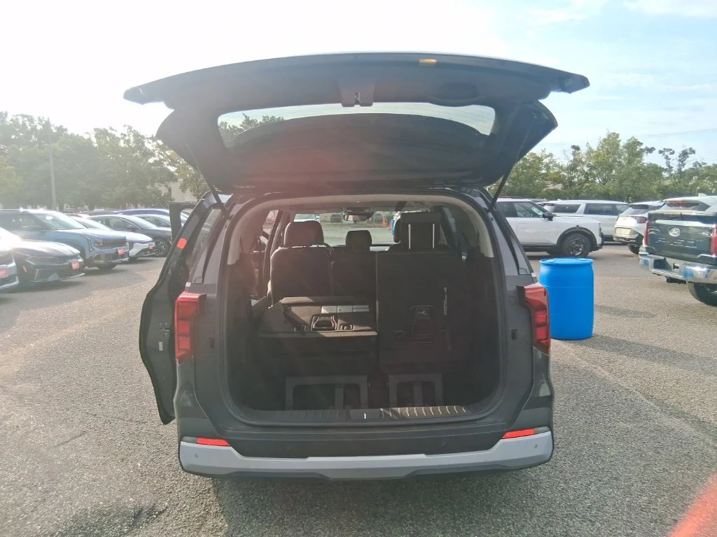 Used 2026  Kia LX image 21