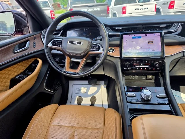Used 2023 Red Jeep Summit image 16