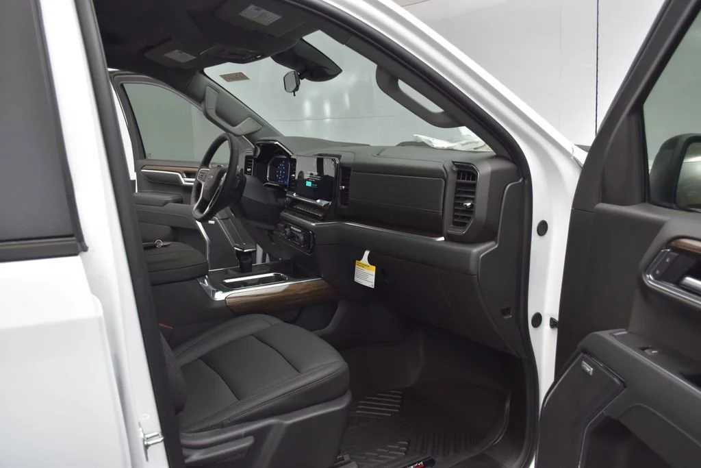 New 2026 Summit White Chevrolet LT Trail Boss image 25