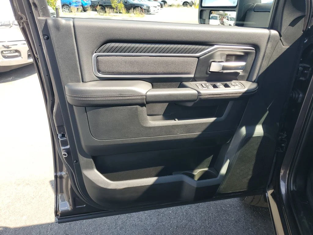 2026 RAM 2500 Big Horn - Photo 6