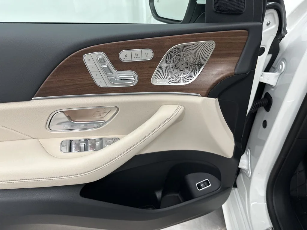 Used 2026 White Mercedes-Benz GLE 350 image 11