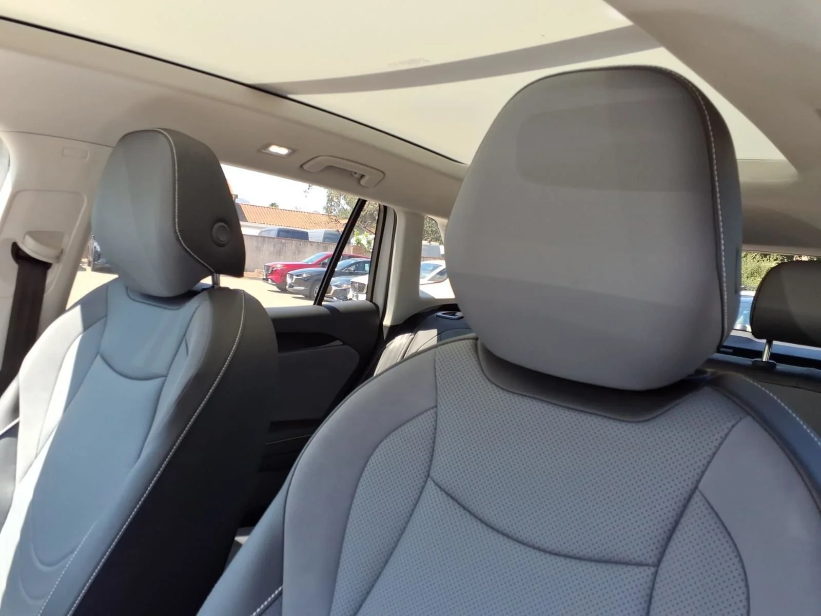 New 2026 Pure White Volkswagen 2.0T SE image 15