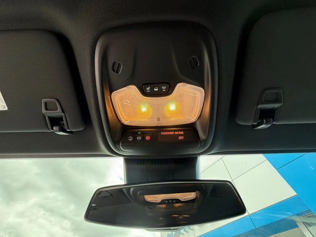 New 2026 Summit White GMC Elevation image 28
