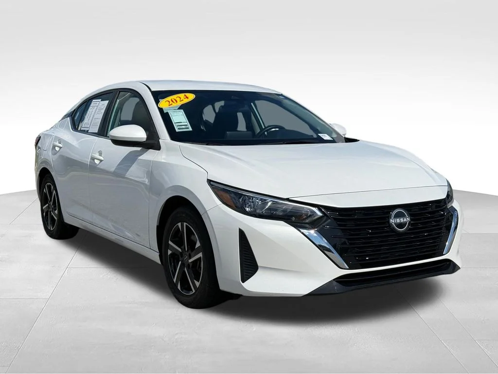 Used 2024 White Nissan SV image 29