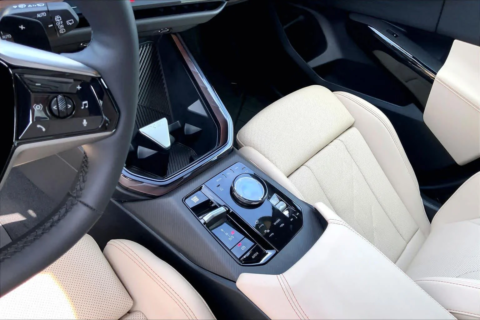 New 2026 Vegas Red Metallic BMW 30 xDrive image 7