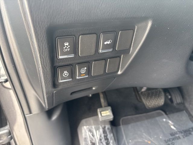 Used 2019 Gray INFINITI LUXE image 16