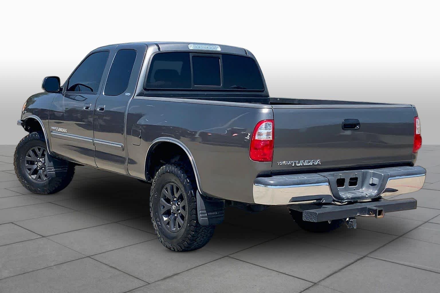 Used 2006 Phantom Gray Pearl Toyota SR5 image 9