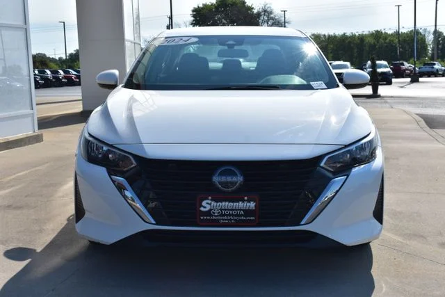 Used 2024 White Nissan SV image 3