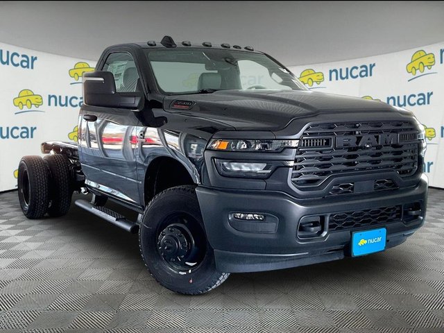 2026 RAM 3500 Chassis Tradesman