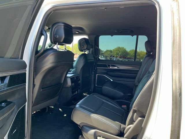 Used 2023 White Jeep Series III image 26