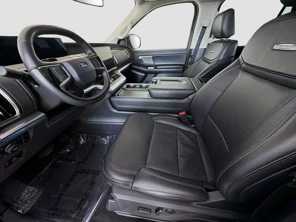 Used 2025 Space Silver Ford Platinum image 27