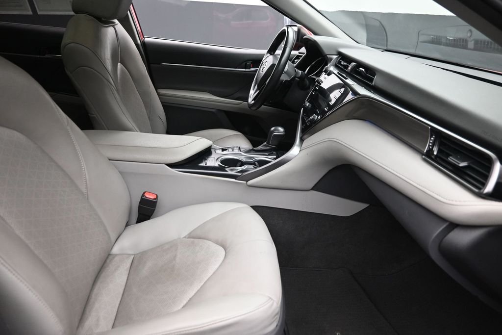Used 2020 Red Toyota XSE image 9