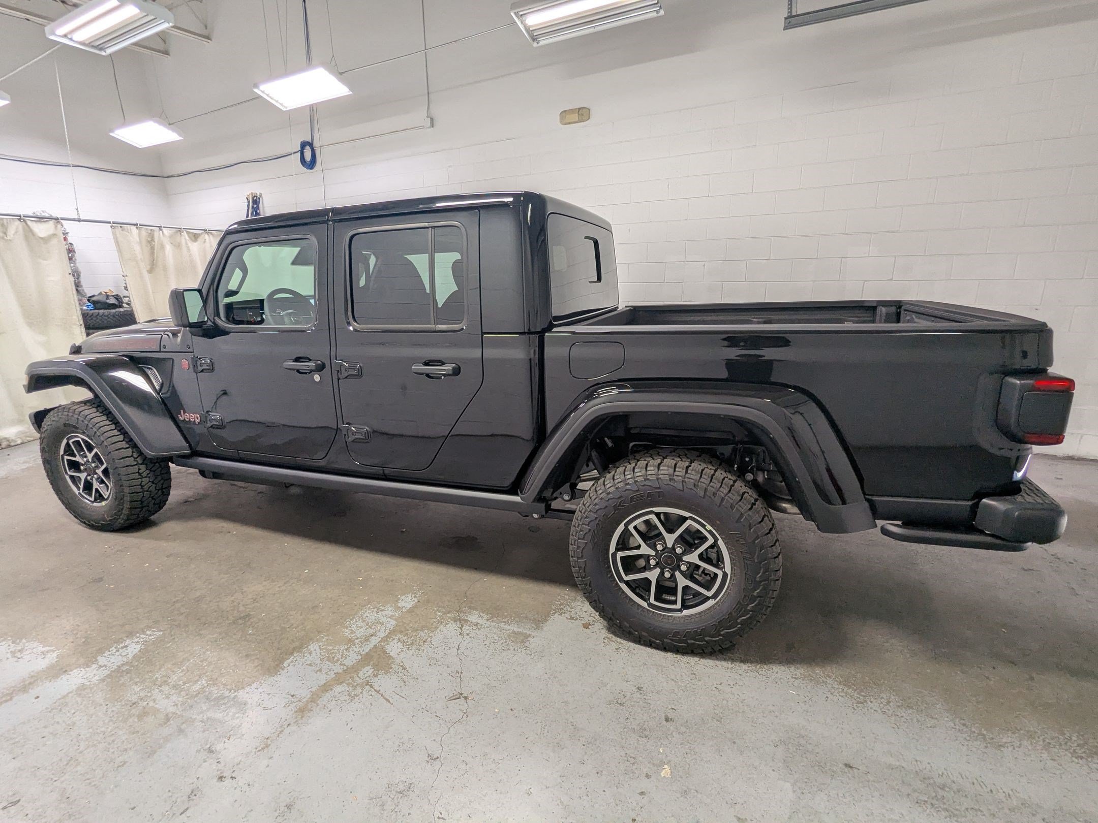 New 2026 Black Clear-Coat Exterior Paint Jeep Shadow Ops image 8