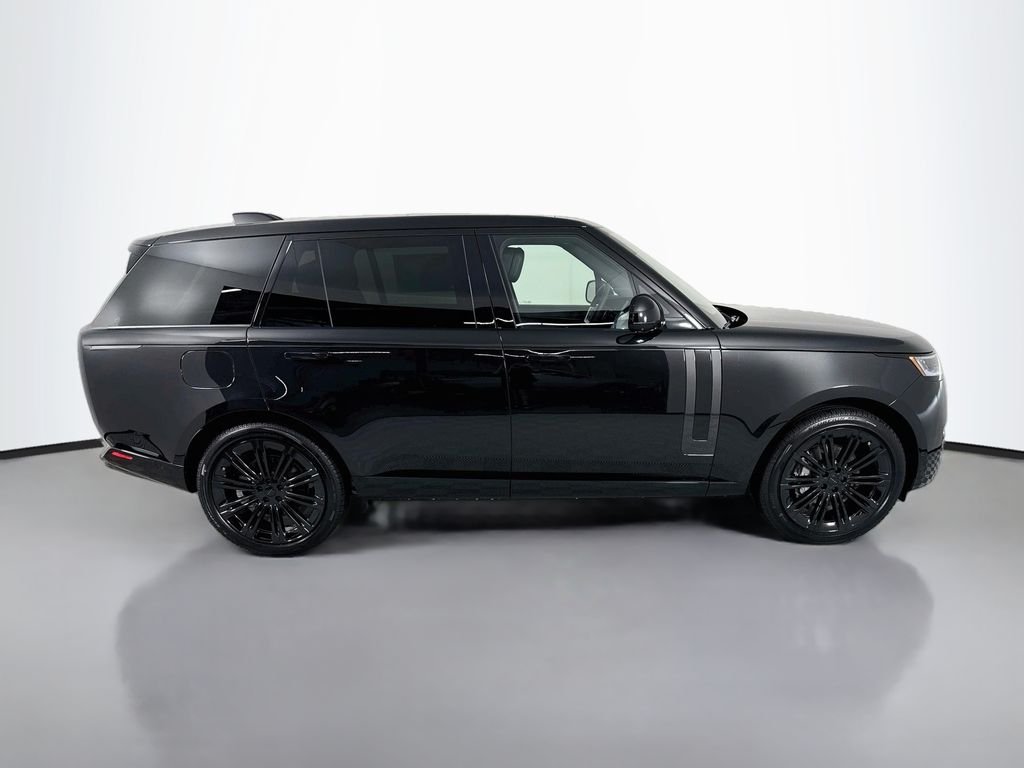 New 2026 Santorini Black Land Rover SE image 8