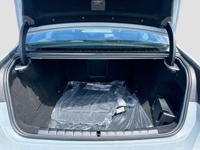 New 2026 Gray BMW 750e xDrive image 22