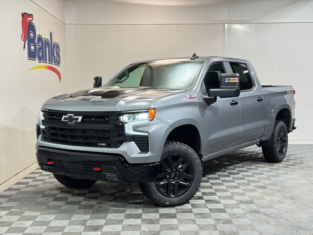 2026 Chevrolet Silverado 1500 LT Trail Boss - Photo 2