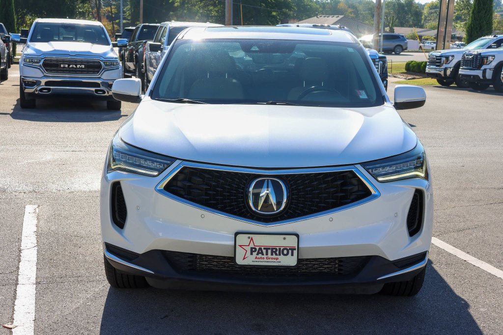 Used 2023 White Acura w/Technology Package image 2