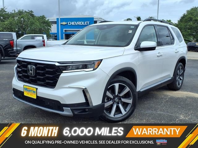 2025 Honda Pilot Touring AWD's photo