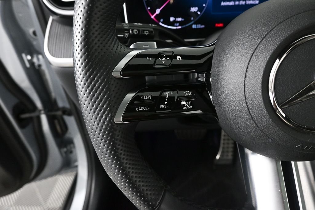 Used 2025 Silver Mercedes-Benz GLC 300 image 10