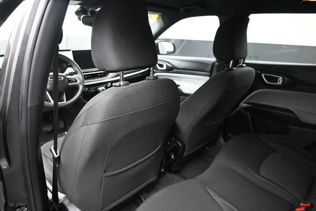 Used 2023 Gray Jeep Sport image 16