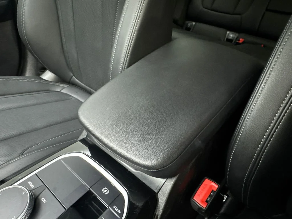 Used 2024 Gray BMW sDrive30i image 72