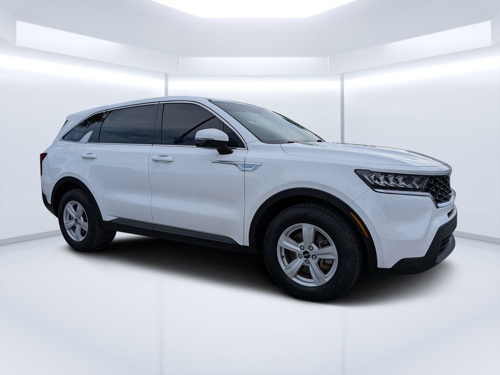 Used 2023 White Kia LX image 1