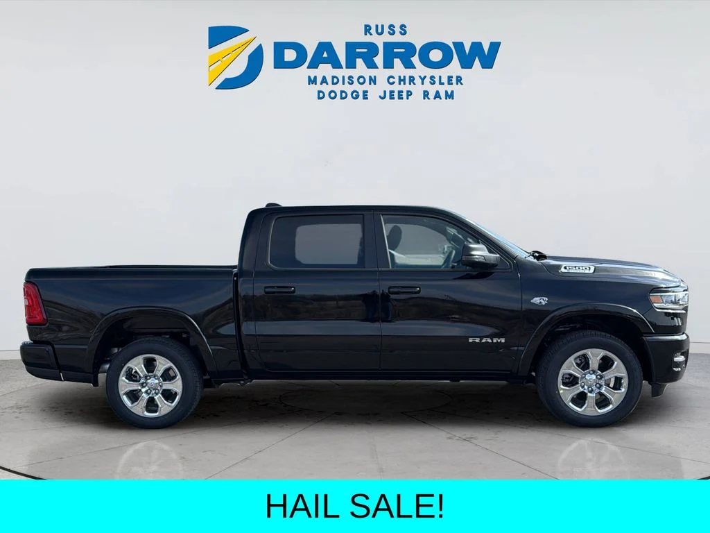 New 2026 Diamond Black Crystal Pearl-Coat Exterior Paint RAM Big Horn/Lone Star image 6