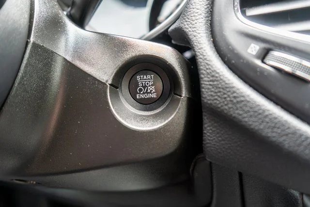 Used 2019 White Clearcoat Jeep Latitude image 26