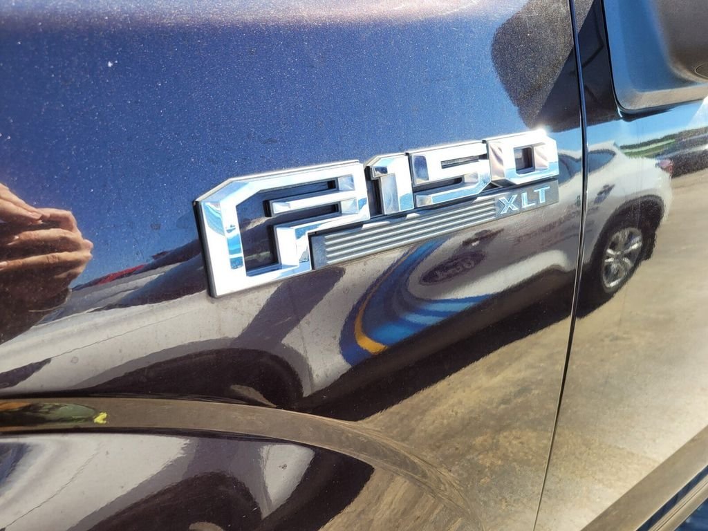 Used 2018 Red Ford XLT image 6